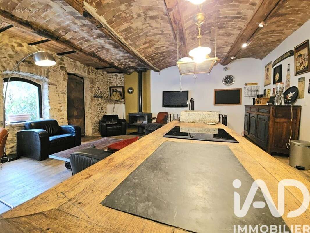 Maison 111 m² à Aigueze  - photo 4