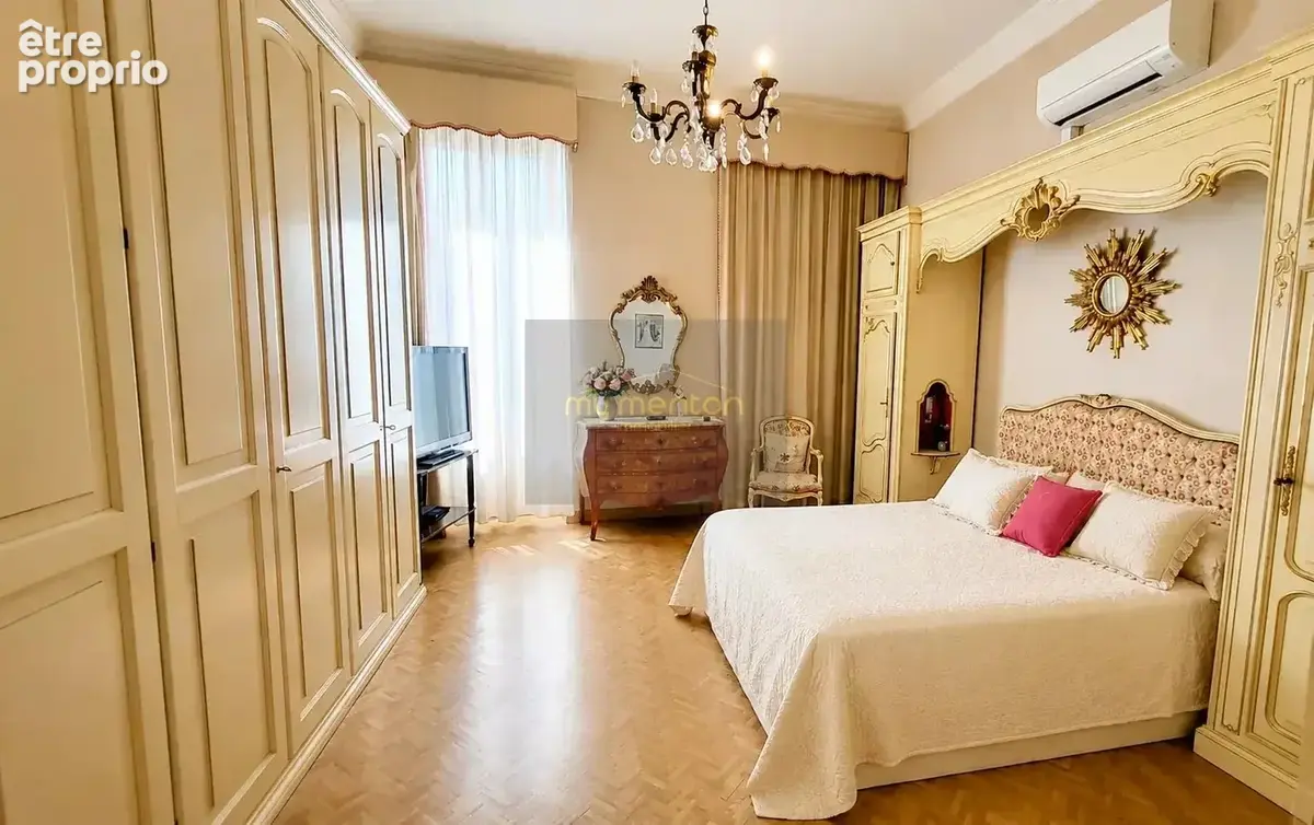MENTON CENTRE ;  Appartement Bourgeois Front de mer - photo 5
