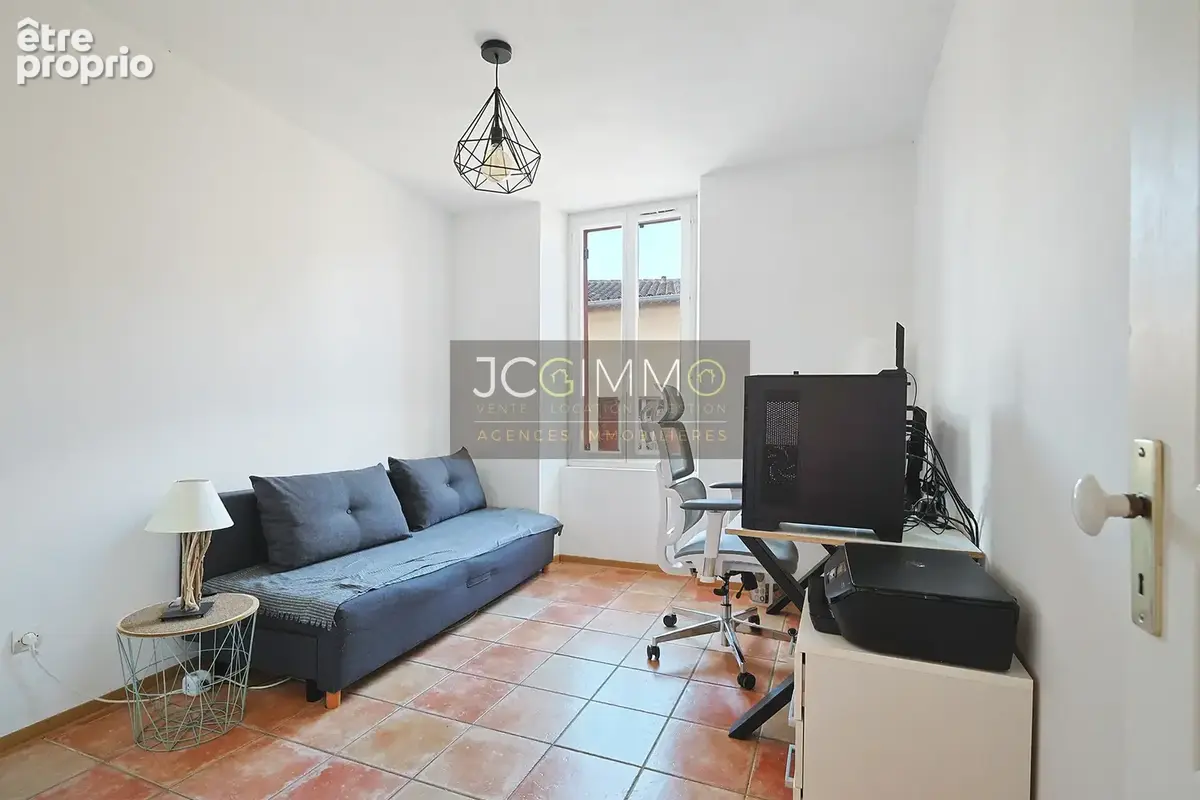 Appartement T3 avec terrasse - photo 10