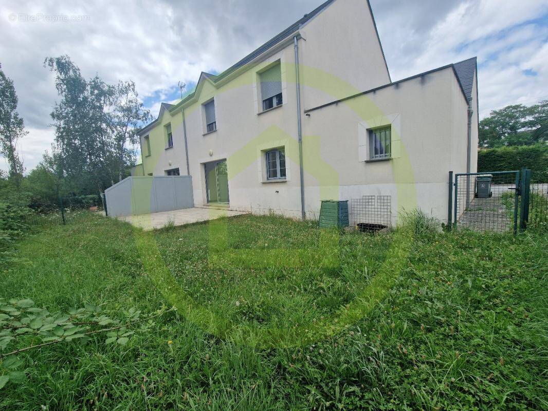 Maison à SAINT-DENIS-EN-VAL