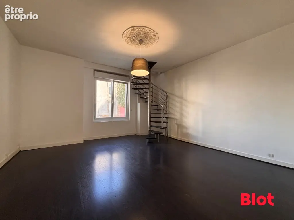 Appartement 3 pièces 72 m² à vendre à Brest (29200) - photo 2
