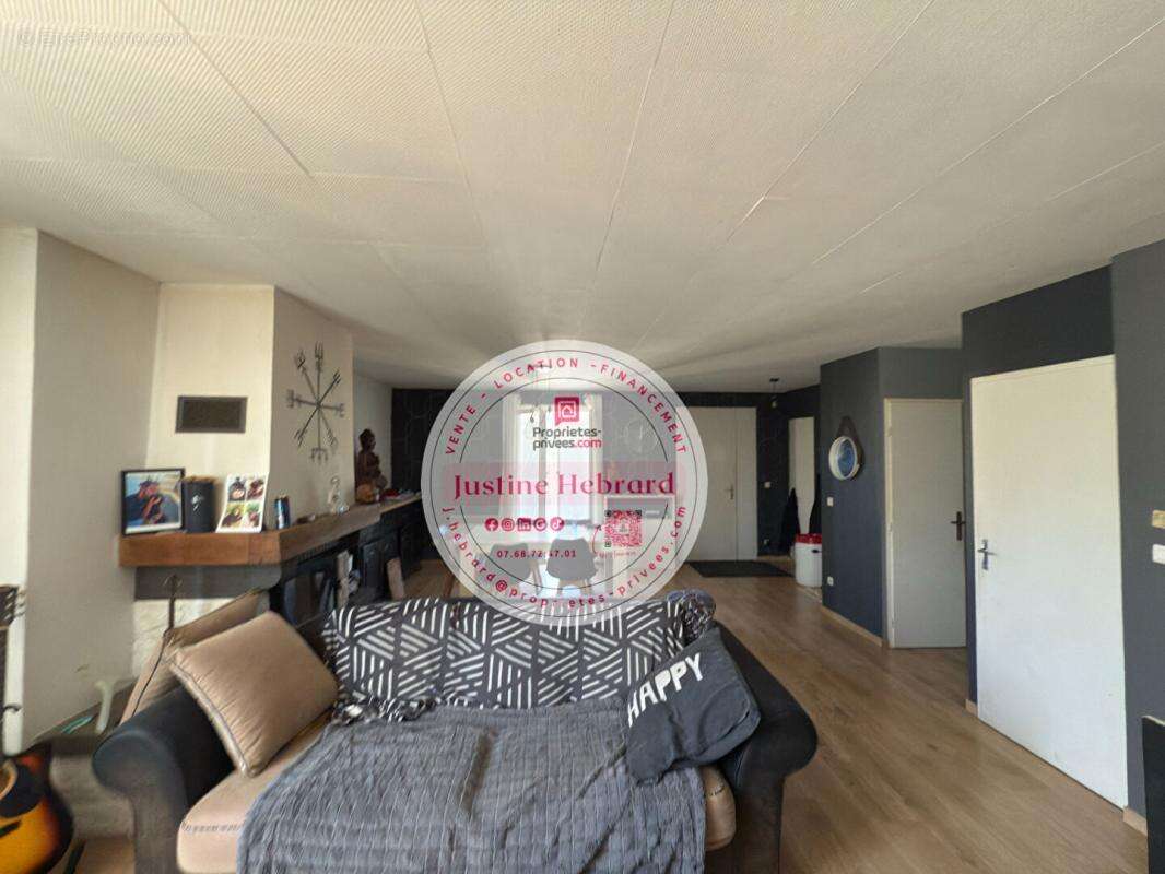 Maison à SAINT-QUINTIN-SUR-SIOULE