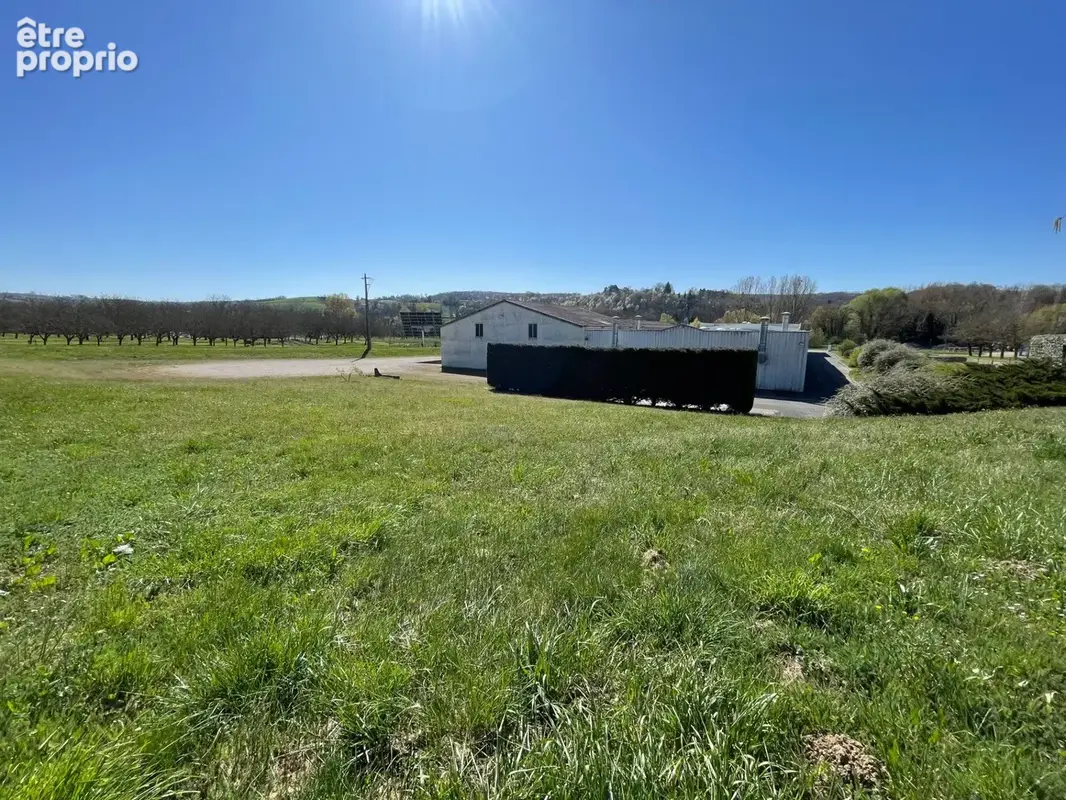 Commerce 3 000 m² à vendre à Hauterives (26390) - photo 4