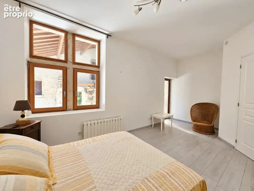 L’ALBENC – Maison de ville de caractère 168 m² – 4 chambres – Garage - photo 12