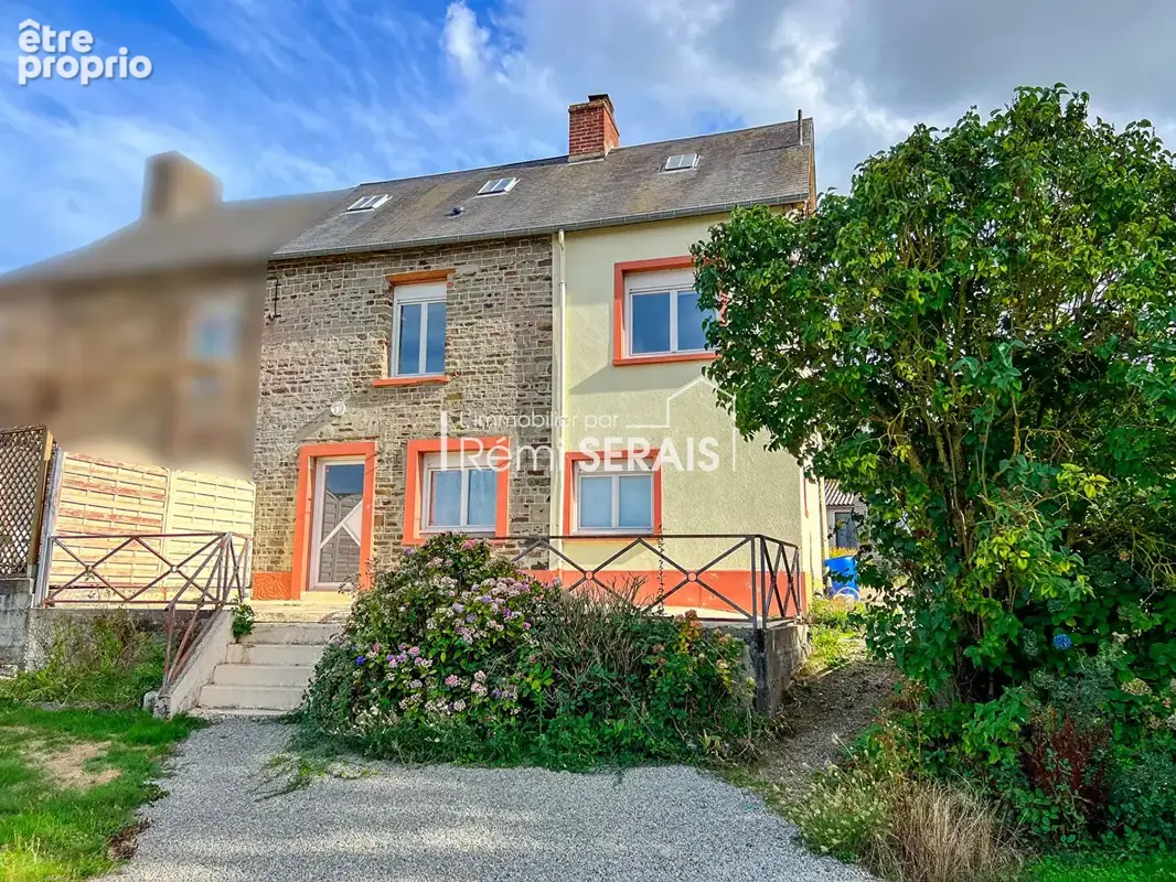 Maison à SAINT-PIERRE-DU-REGARD