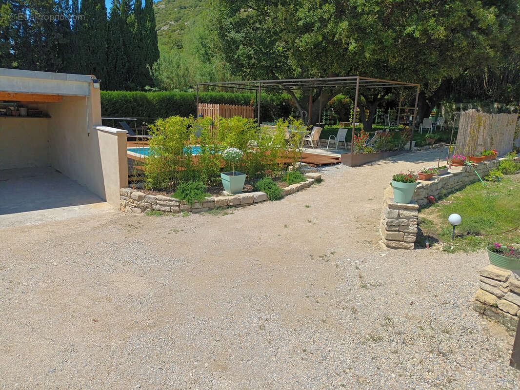 Maison à BEAUMES-DE-VENISE