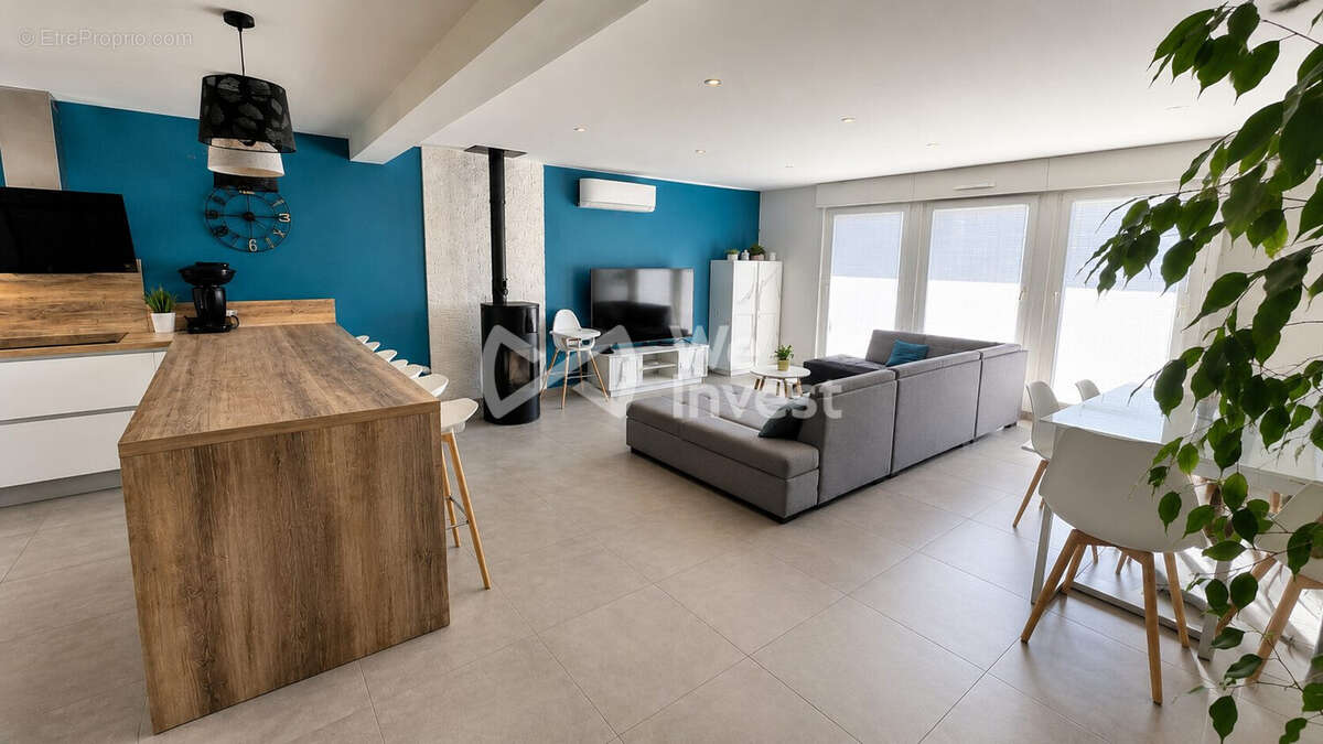 Maison à AMILLY