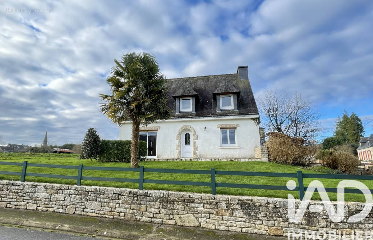 Photo 1 - Maison à PLUMELEC