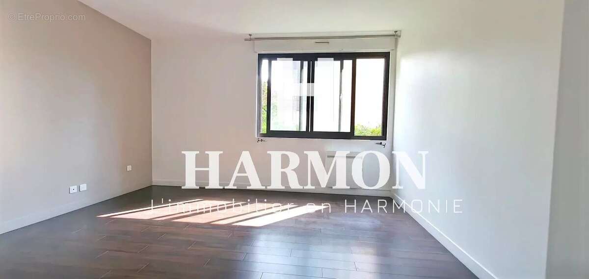 Appartement à LEVALLOIS-PERRET