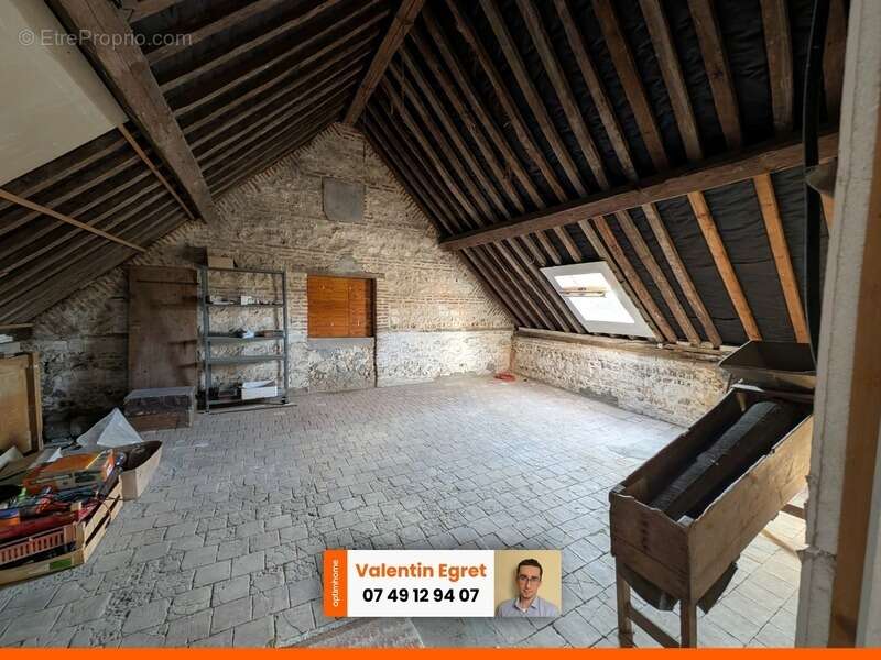 Maison à SAINT-GILLES-DE-LA-NEUVILLE