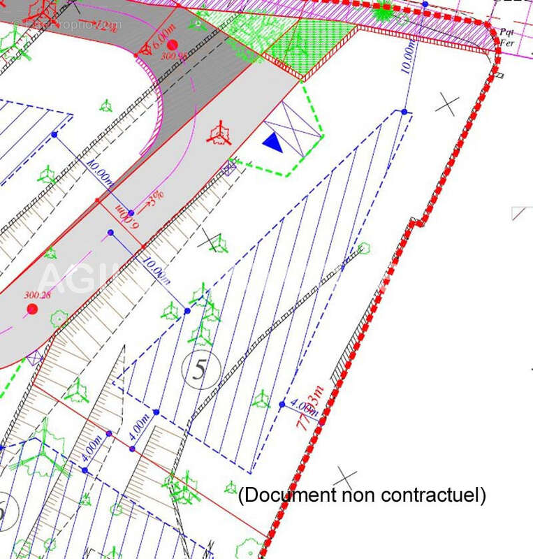 Terrain à BAGNOLS-EN-FORET