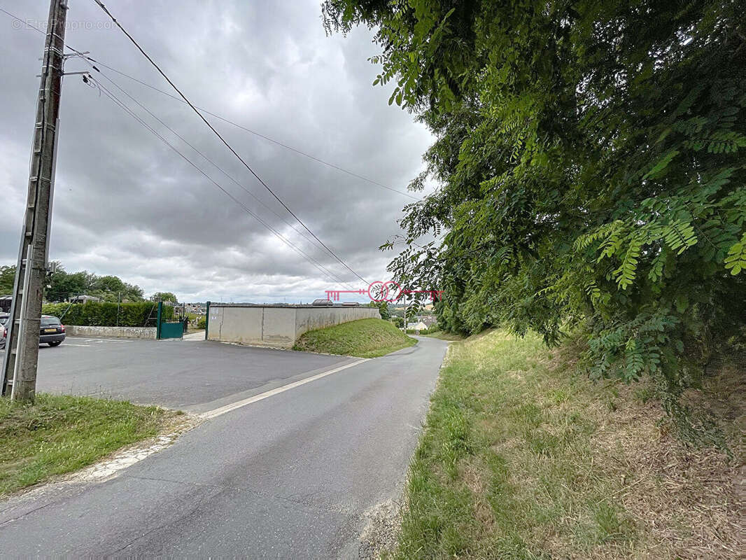 FISMES -Terrain constructible avec grand jardin-1 870 m² - photo 12