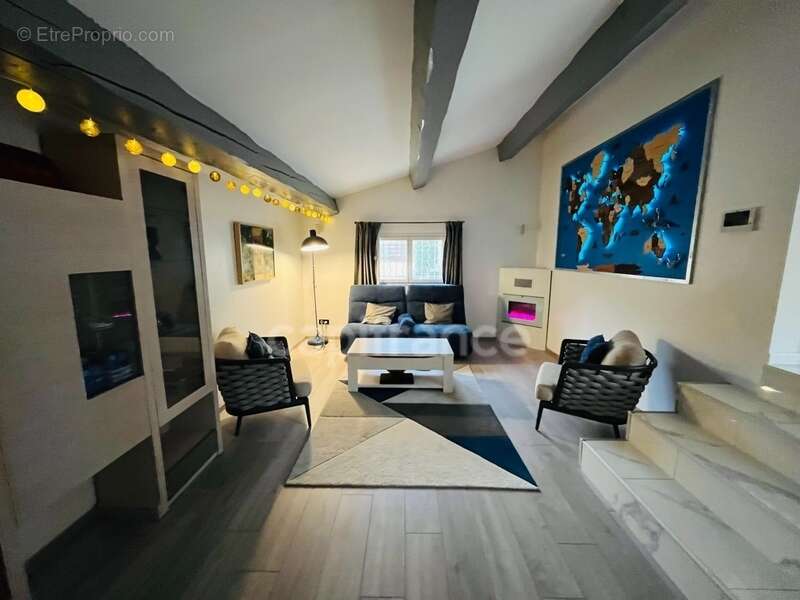 Maison à MAS-DE-LONDRES