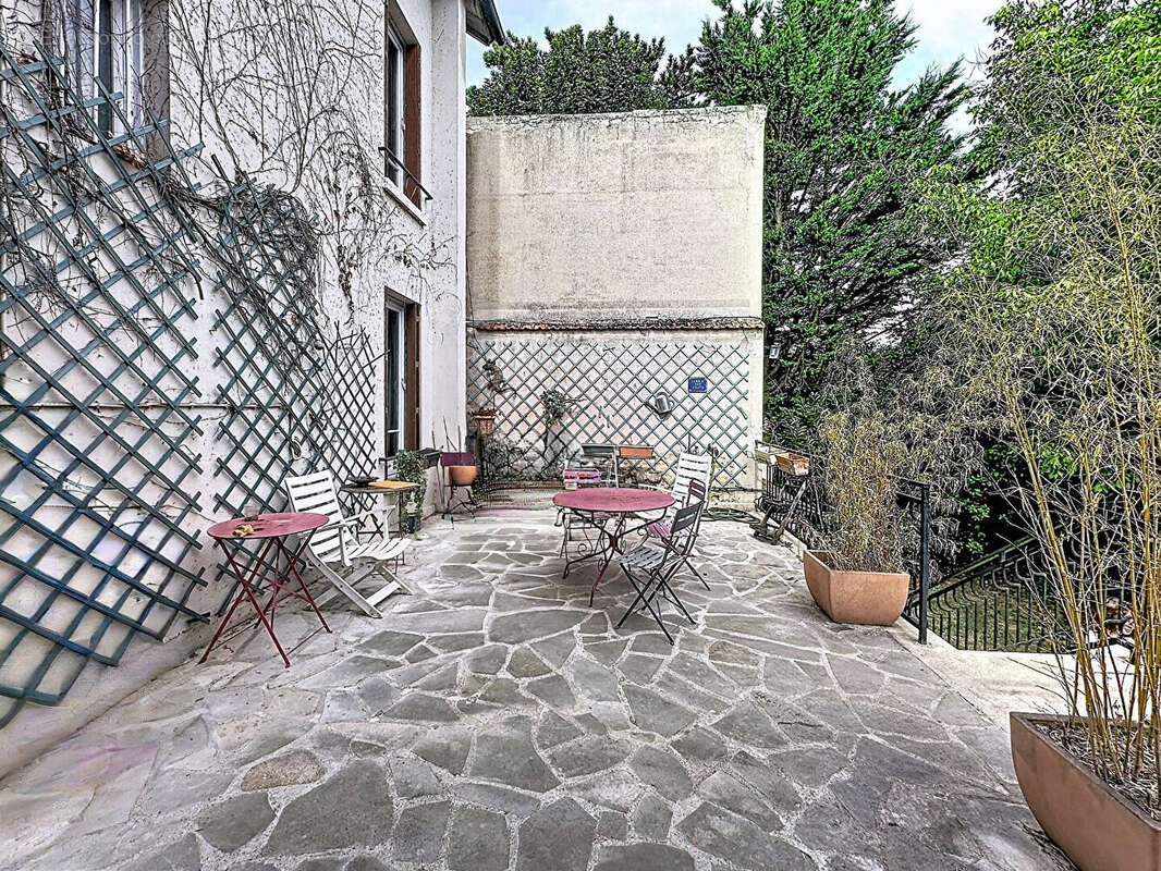 Maison Bourgeoise de 10 pièces + F2 Meaux - photo 10