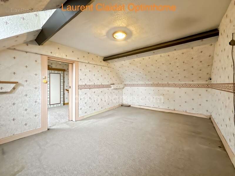 Maison à SAINT-QUENTIN