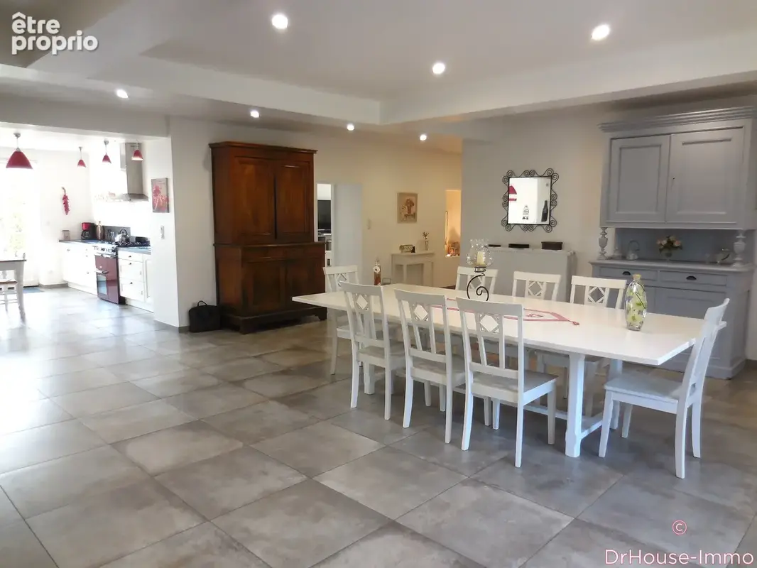 Maison 7 pièces 272 m² à vendre à Sainte-Radegonde (86300) - photo 72