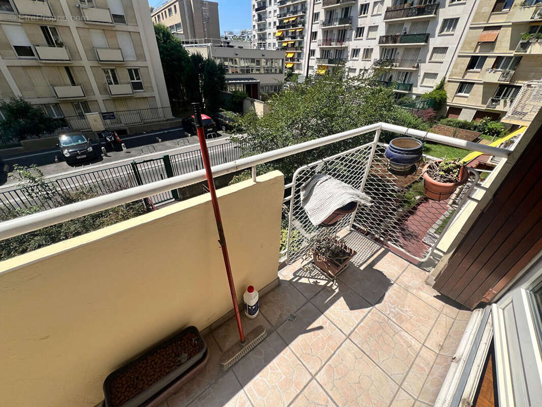 Appartement à PARIS-15E