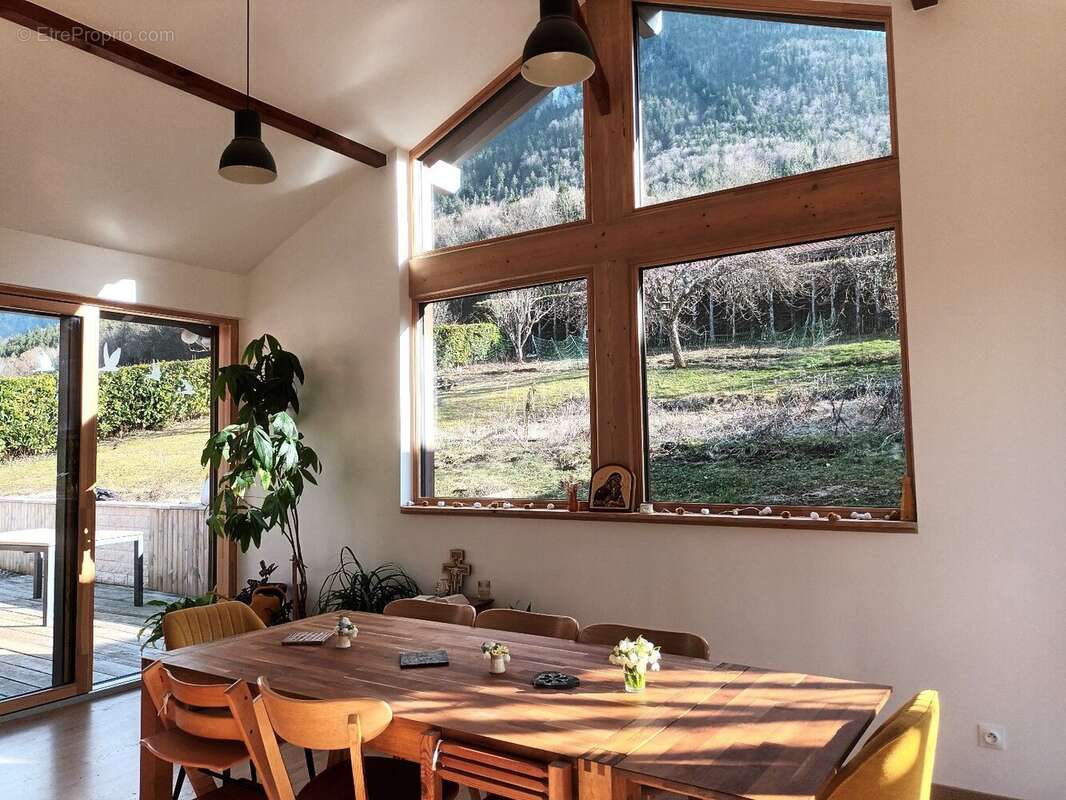 Maison à THORENS-GLIERES