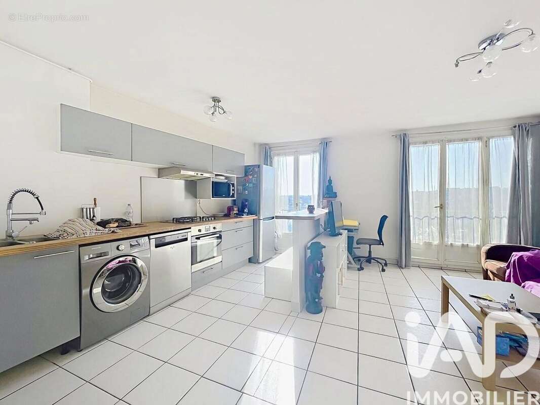 Photo 4 - Appartement à CHOISY-LE-ROI