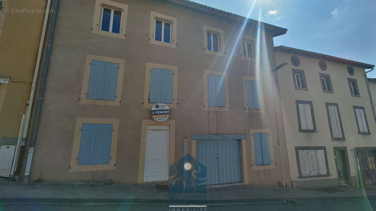 Maison à SAINT-GERMAIN-L'HERM