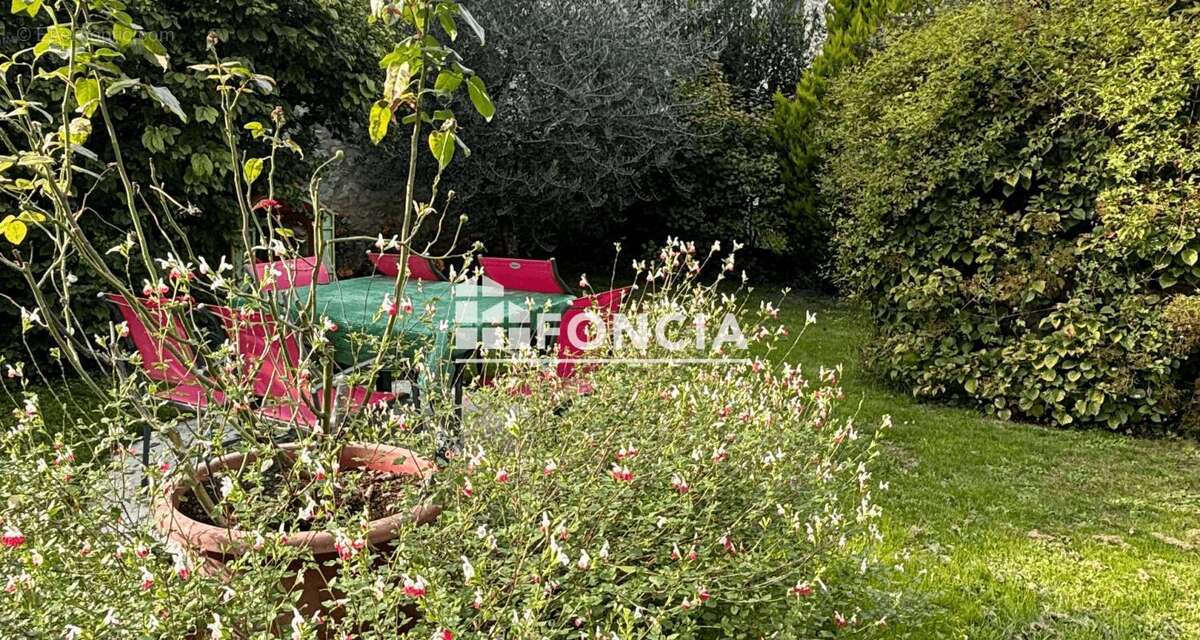 Maison à MONTEREAU-FAULT-YONNE