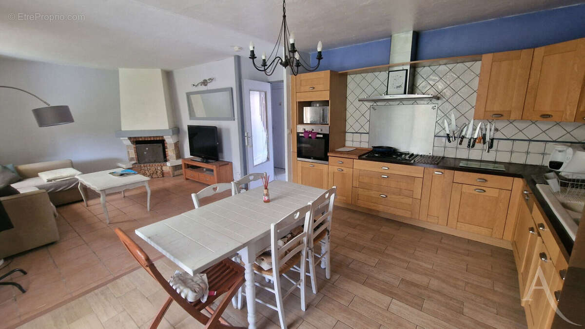 Maison à BUCHELAY