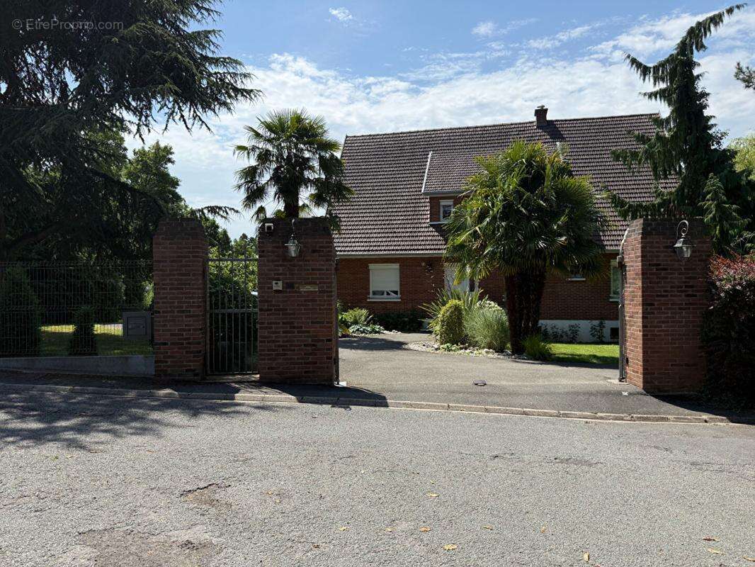 Maison semi plain-pied 220M², 5 à 6 chambres, sous sol complet jardin paysagé - photo 7