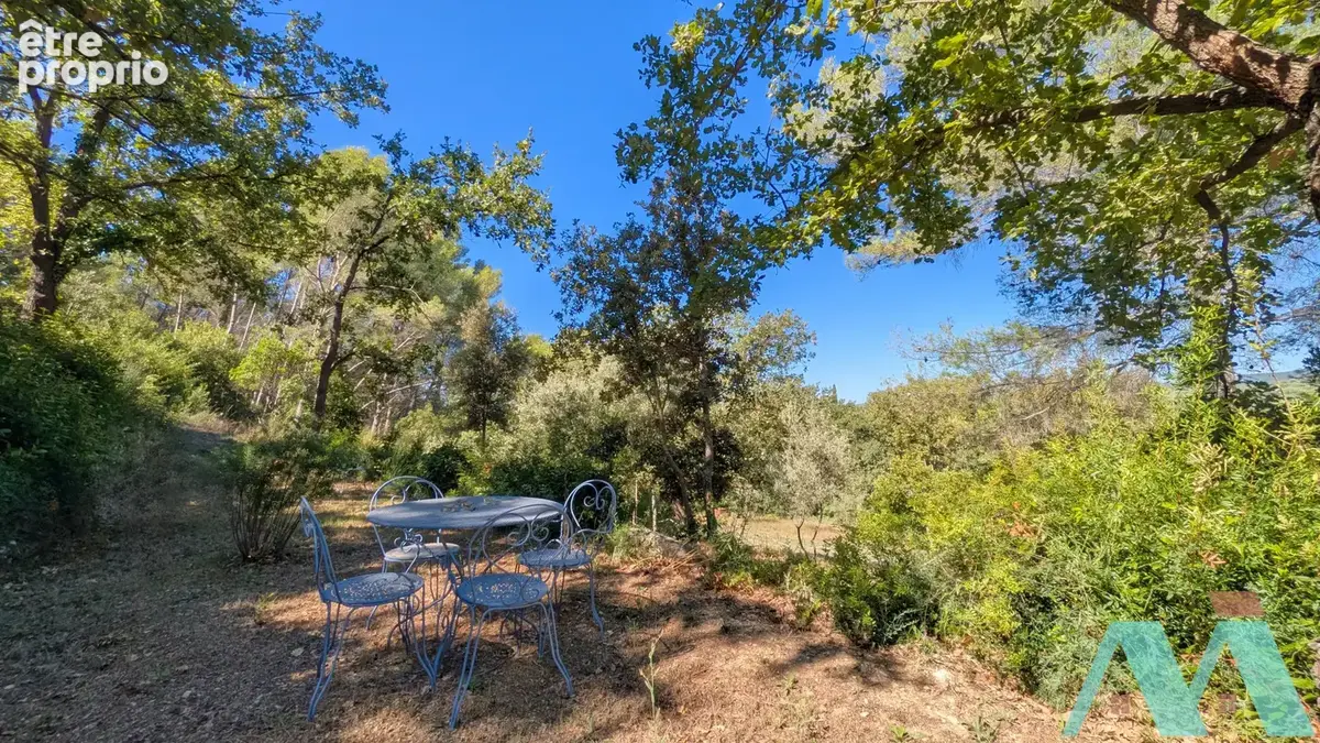 Maison rénovée 5 pièces 180m2 sur terrain 8700m2 en Provence - photo 6