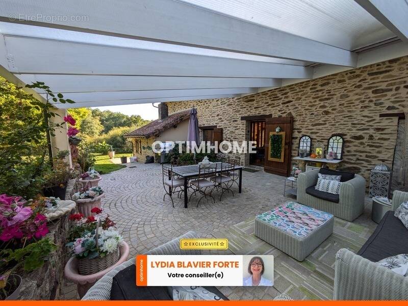 Maison à NEUVIC-ENTIER