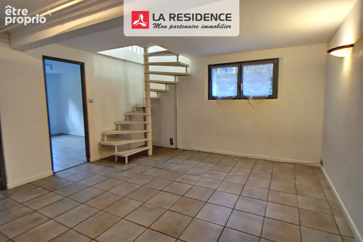 Maison 6 pièces 145 m² à vendre à Jouy-Mauvoisin (78200) - photo 7
