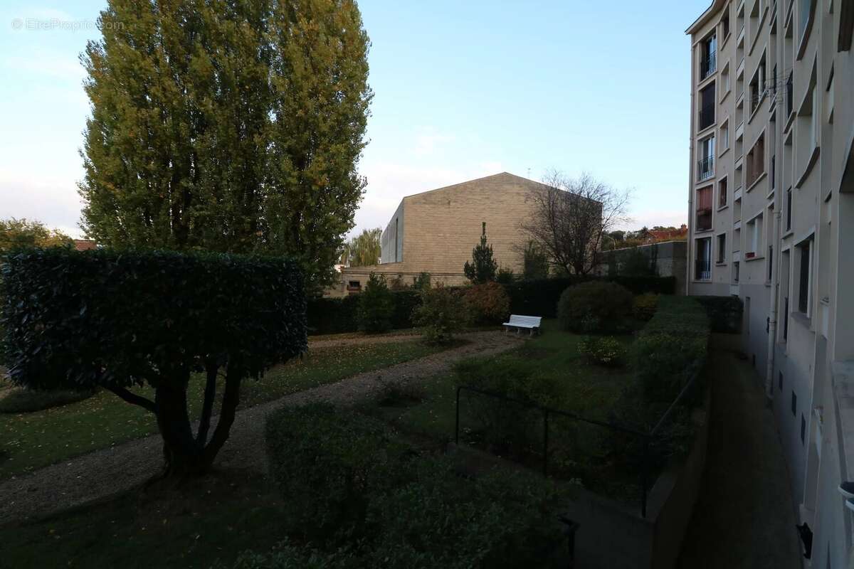 Appartement à SAINT-CYR-L&#039;ECOLE