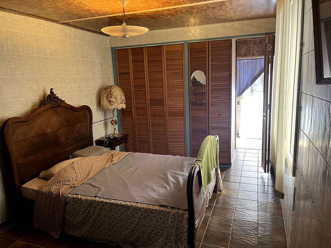Maison 7 pièces à vendre à TALENCE BÉTHANIE  Maison familiale de caractère avec dépendance et grand jardin - photo 8