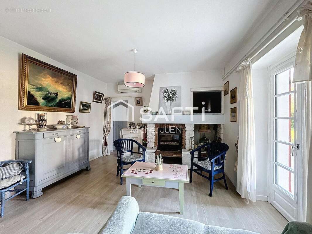 Maison 159 m² à Narrosse  - photo 2