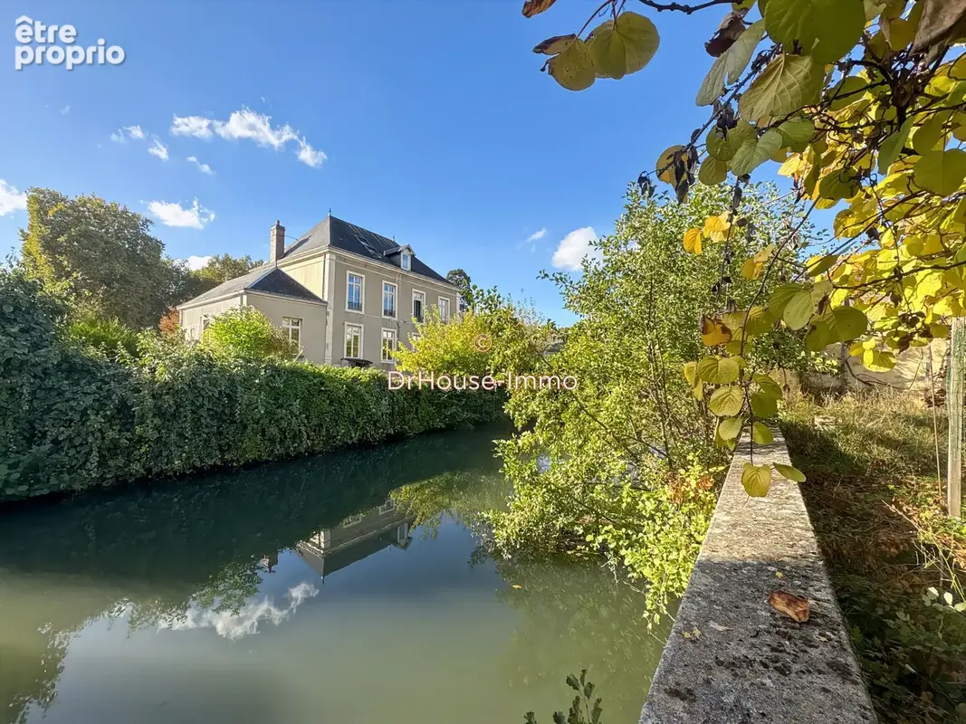 Maison 4 pièces 113 m² à vendre à La Ferte-Bernard (72400) - photo 2