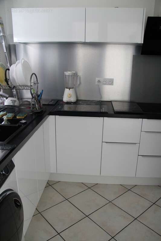 Superbe Duplex T4 de 105 m² – Vues Mer, Forêt et Parc – Baie-Mahault - photo 7