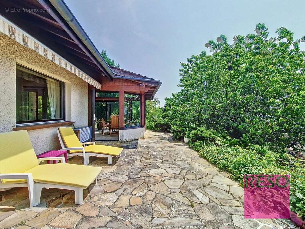 Maison à CRANVES-SALES