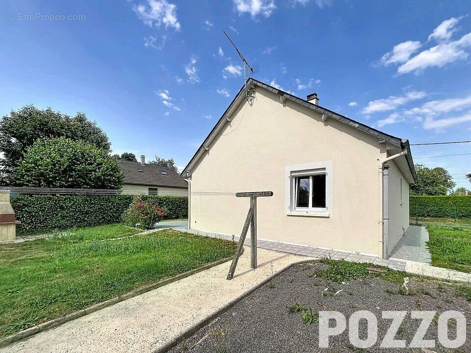 A VENDRE - Maison de 107.35 m² - proche de condé sur vire - photo 16