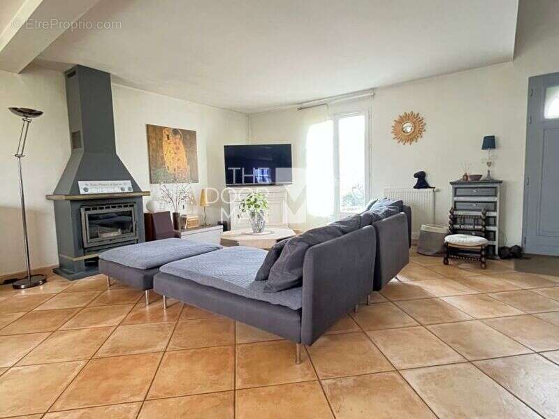 Maison à LIMOURS