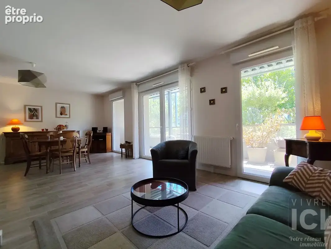 À vendre  orvault bourg t4 configuré en t3 avec superbe pièce de vie de 40 m² ! - photo 4