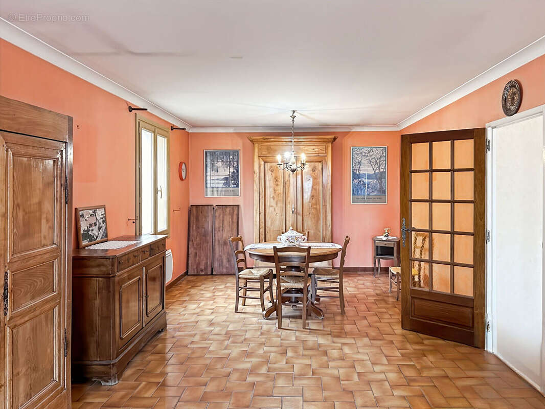 Maison à CHATEAURENARD