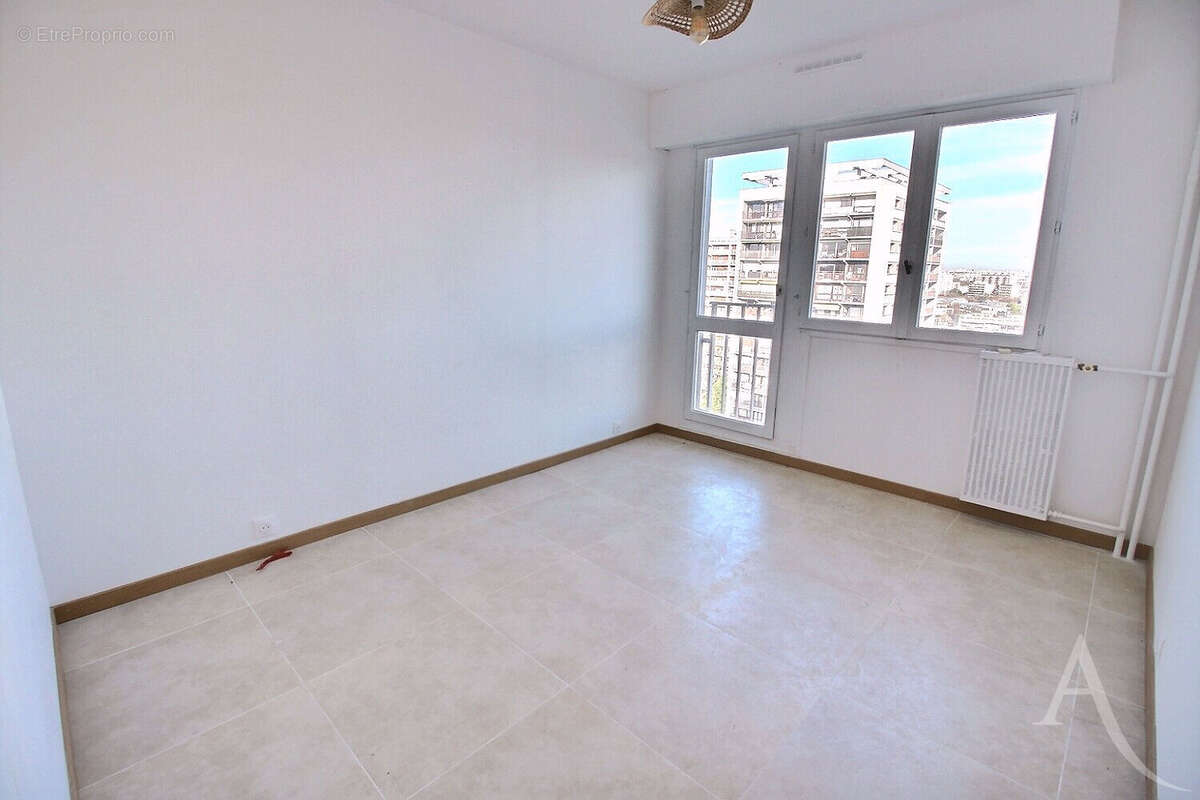 Appartement à THIAIS