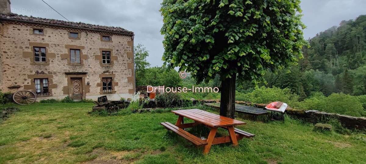 Maison 142 m² à Siaugues-Sainte-Marie  - photo 2