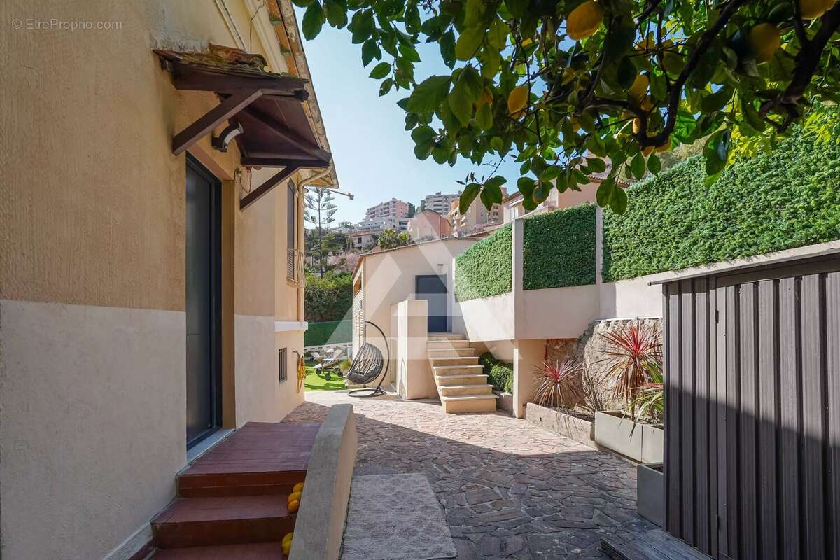 Maison à BEAUSOLEIL