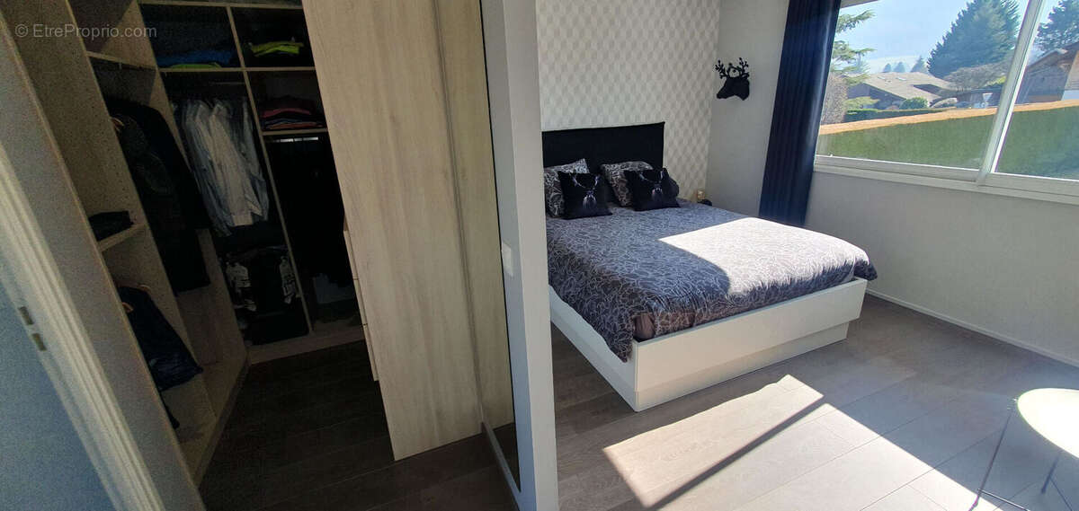 Maison à SAINT-PIERRE-EN-FAUCIGNY