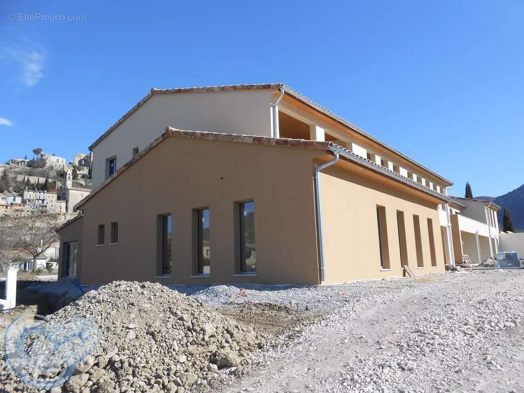 Appartement à MONTBRUN-LES-BAINS