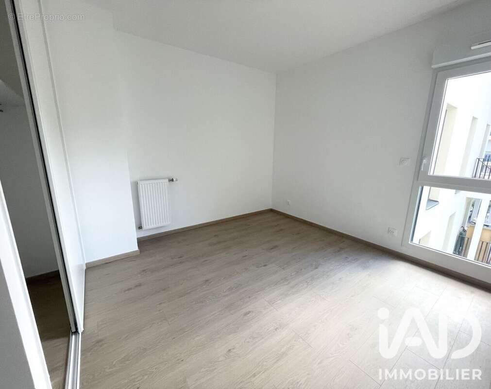 Appartement 70 m² à Francheville  - photo 8