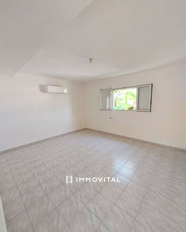 Maison à SAINTE-ANNE