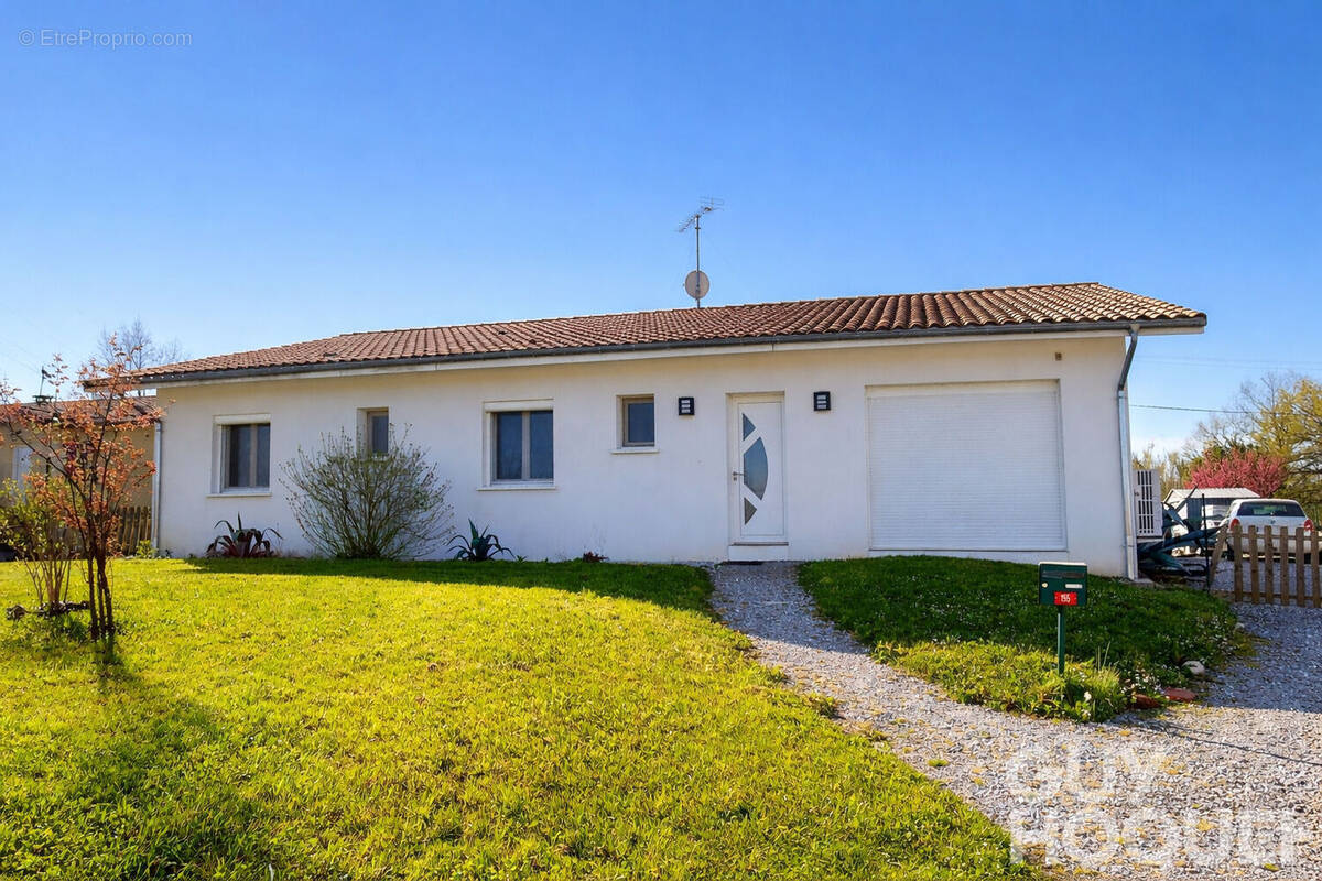 Maison à HAGETMAU