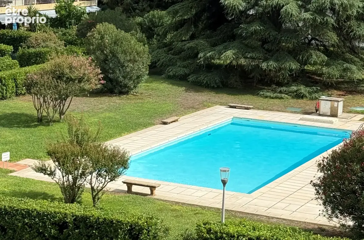Nîmes Costiere   T5 traversant 112 m2 + garage, parking, cave   Parc & piscine - photo 13