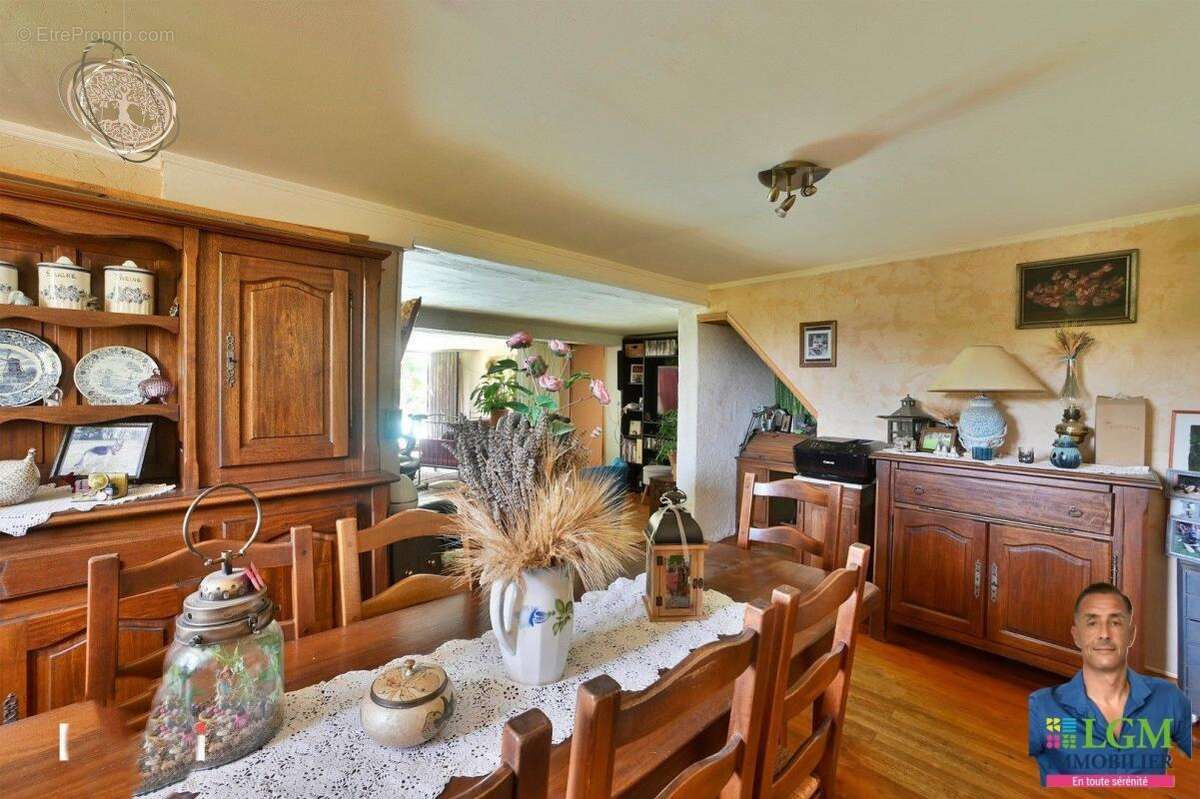 Maison à LA VERNAREDE